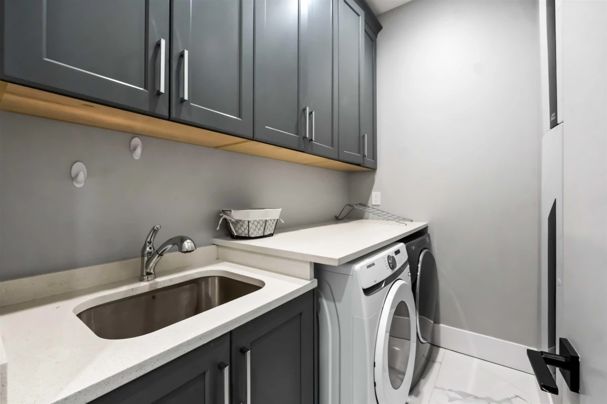 Mudroom Photo of 5910 182 Street, Surrey, BC