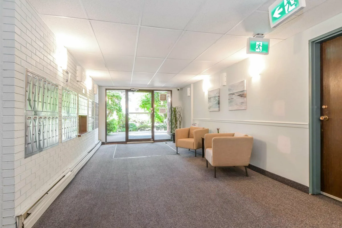 Dining Area Photo of 302 1442 Blackwood Street, White Rock, BC