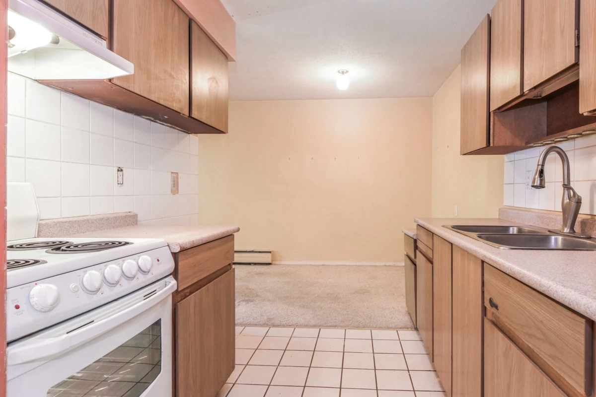 Primary Bedroom Photo of 302 1442 Blackwood Street, White Rock, BC