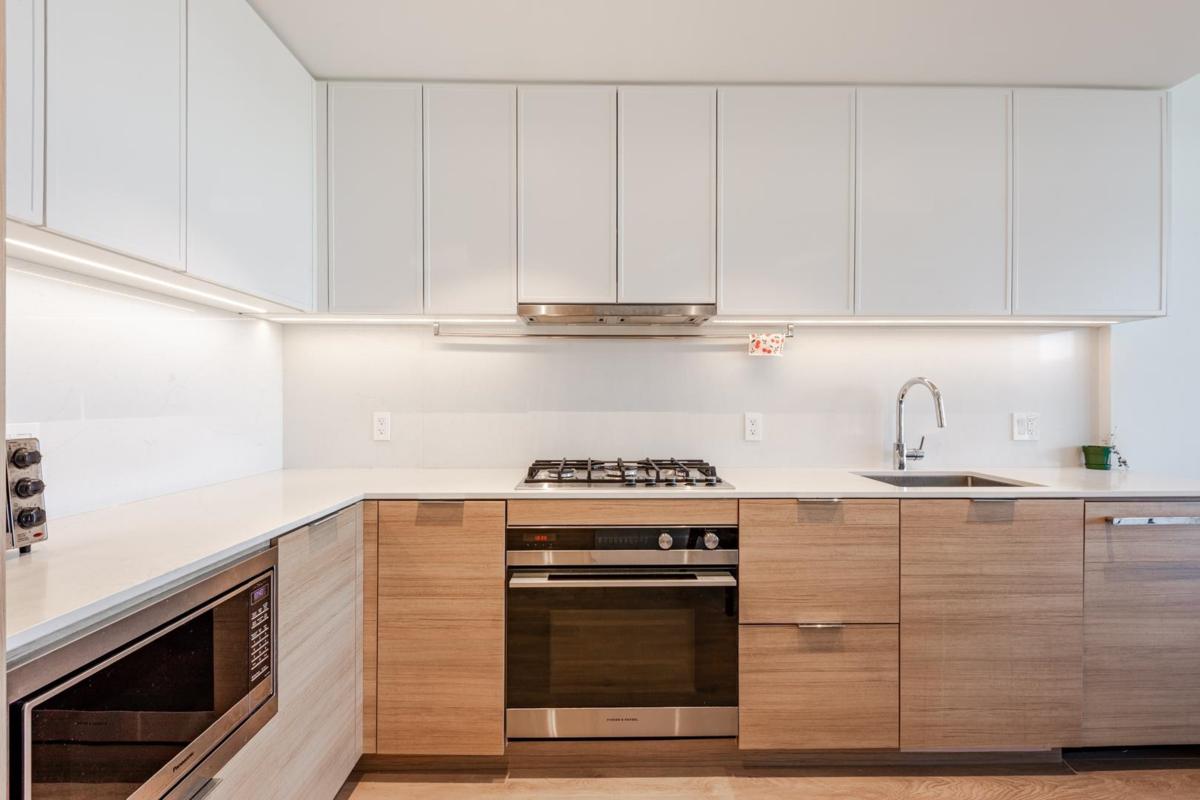 Dining Area Photo of 808 1045 Austin Avenue, Coquitlam, BC