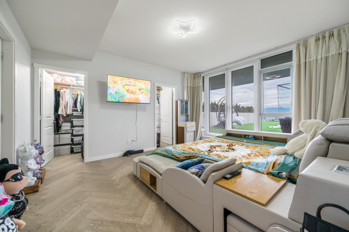 Bedroom 3 Photo of 1802 3333 Brown Road, Richmond, BC