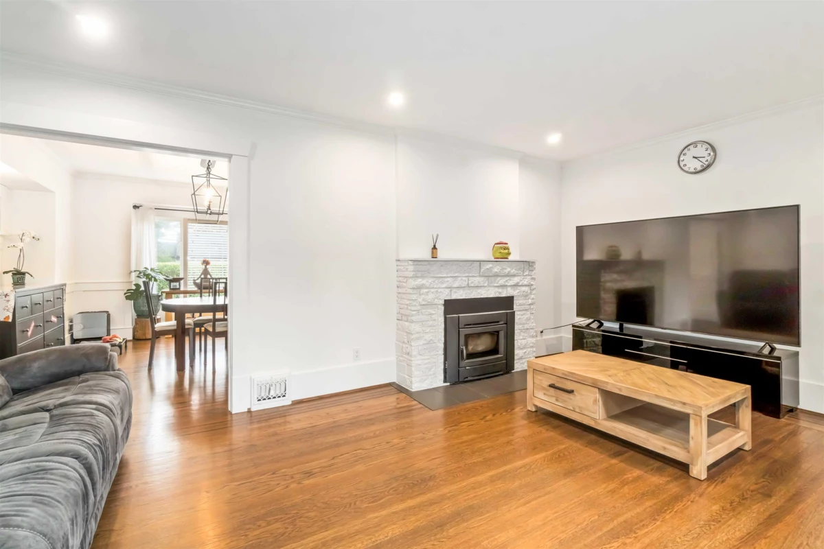 Dining Area Photo of 3322 W 38th Avenue, Vancouver, BC