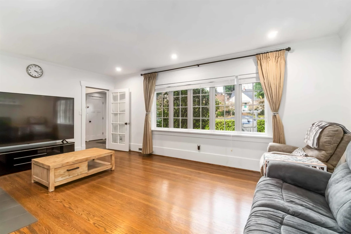 Family Room Photo of 3322 W 38th Avenue, Vancouver, BC