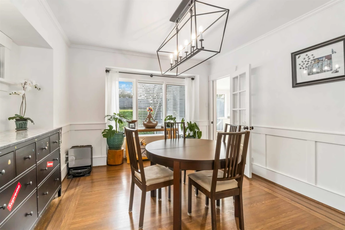 Kitchen Photo of 3322 W 38th Avenue, Vancouver, BC