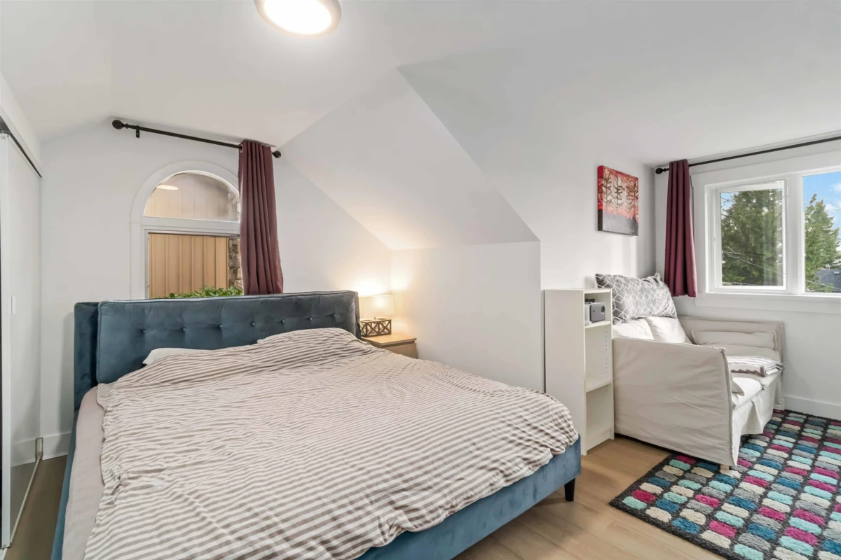 Powder Room Photo of 3322 W 38th Avenue, Vancouver, BC