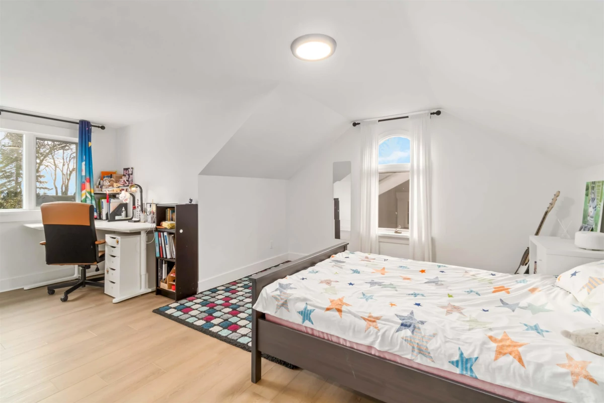 Staircase Photo of 3322 W 38th Avenue, Vancouver, BC