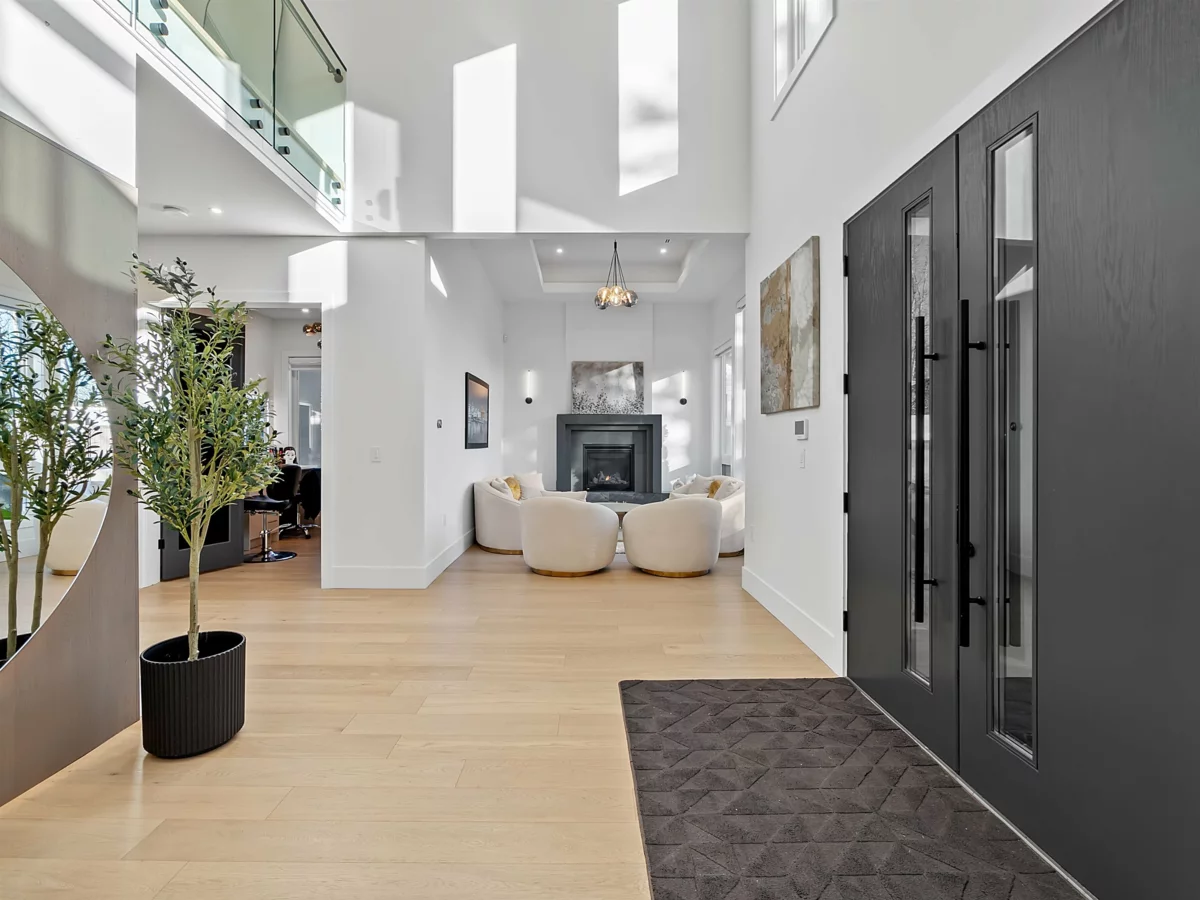 Basement Recreation Room Photo of 14295 73a Avenue, Surrey, BC