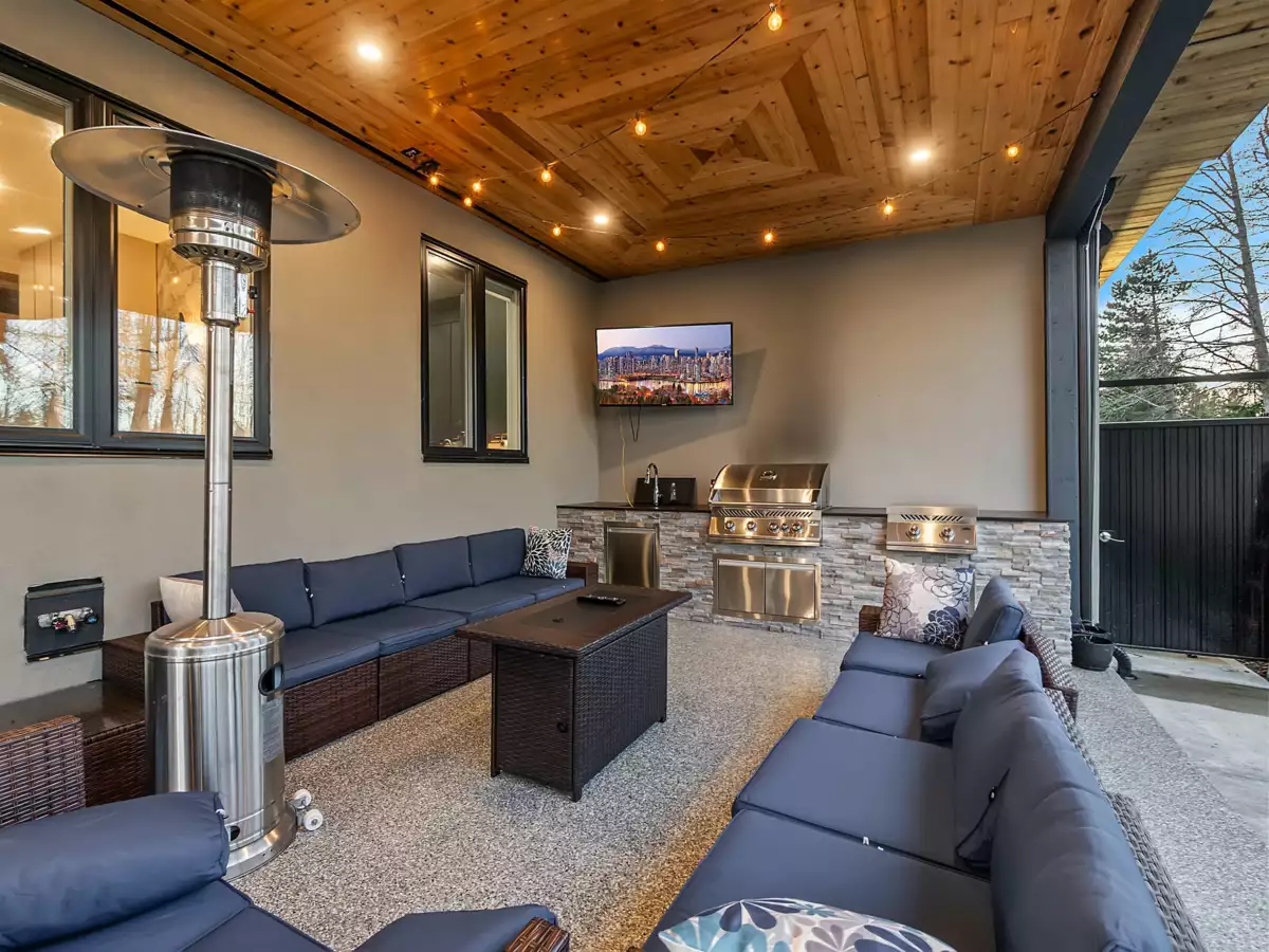 Garage Interior Photo of 14295 73a Avenue, Surrey, BC