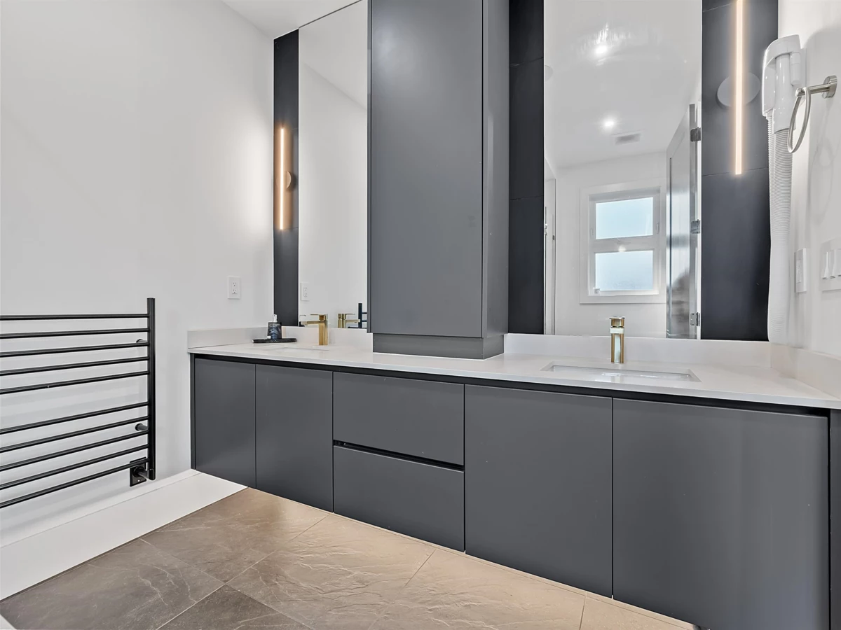 Garden / Landscaping Photo of 14295 73a Avenue, Surrey, BC