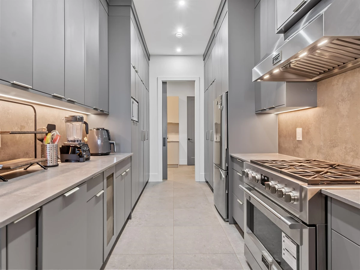 Primary Bedroom Photo of 14295 73a Avenue, Surrey, BC