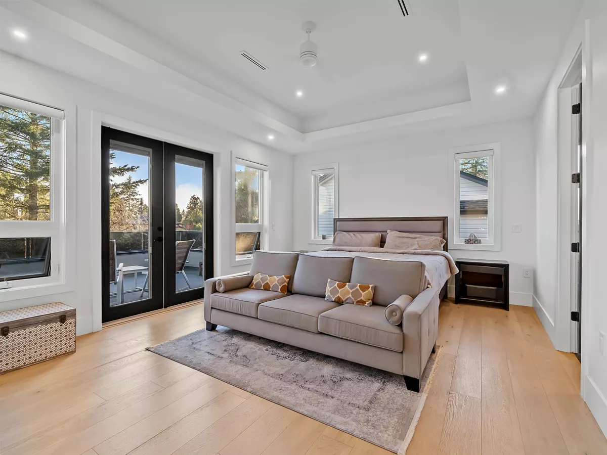 Swimming Pool Photo of 14295 73a Avenue, Surrey, BC