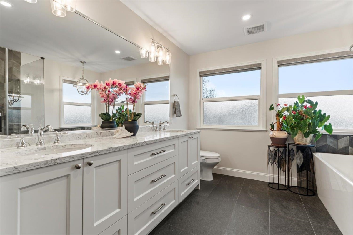 Laundry Room Photo of 4655 217a Street, Langley, BC