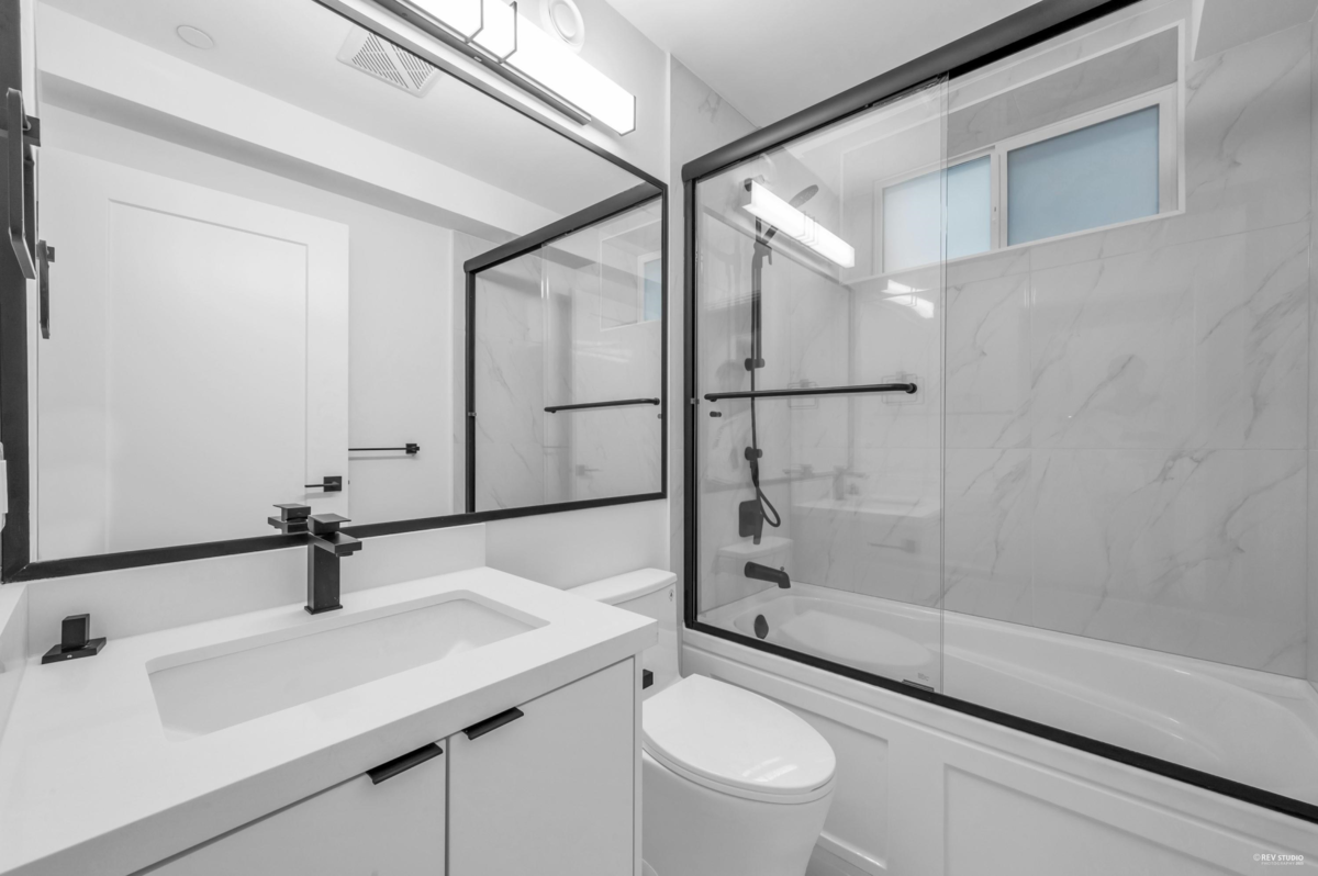 Loft / Bonus Room Photo of 3415 Seaforth Drive, Vancouver, BC