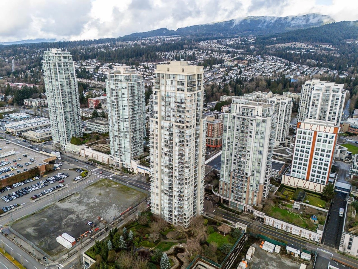 Front Yard Photo of 2805 2980 Atlantic Avenue, Coquitlam, BC