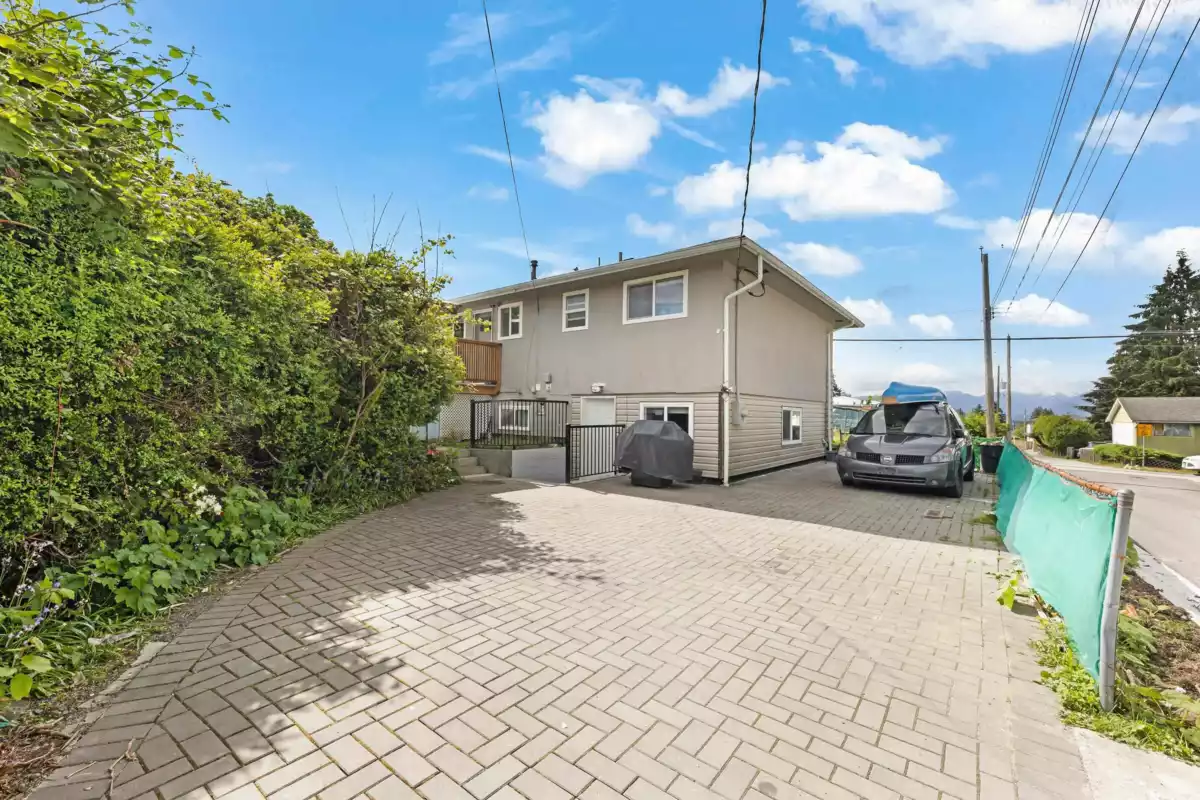 Loft / Bonus Room Photo of 7724 Goodlad Street, Burnaby, BC