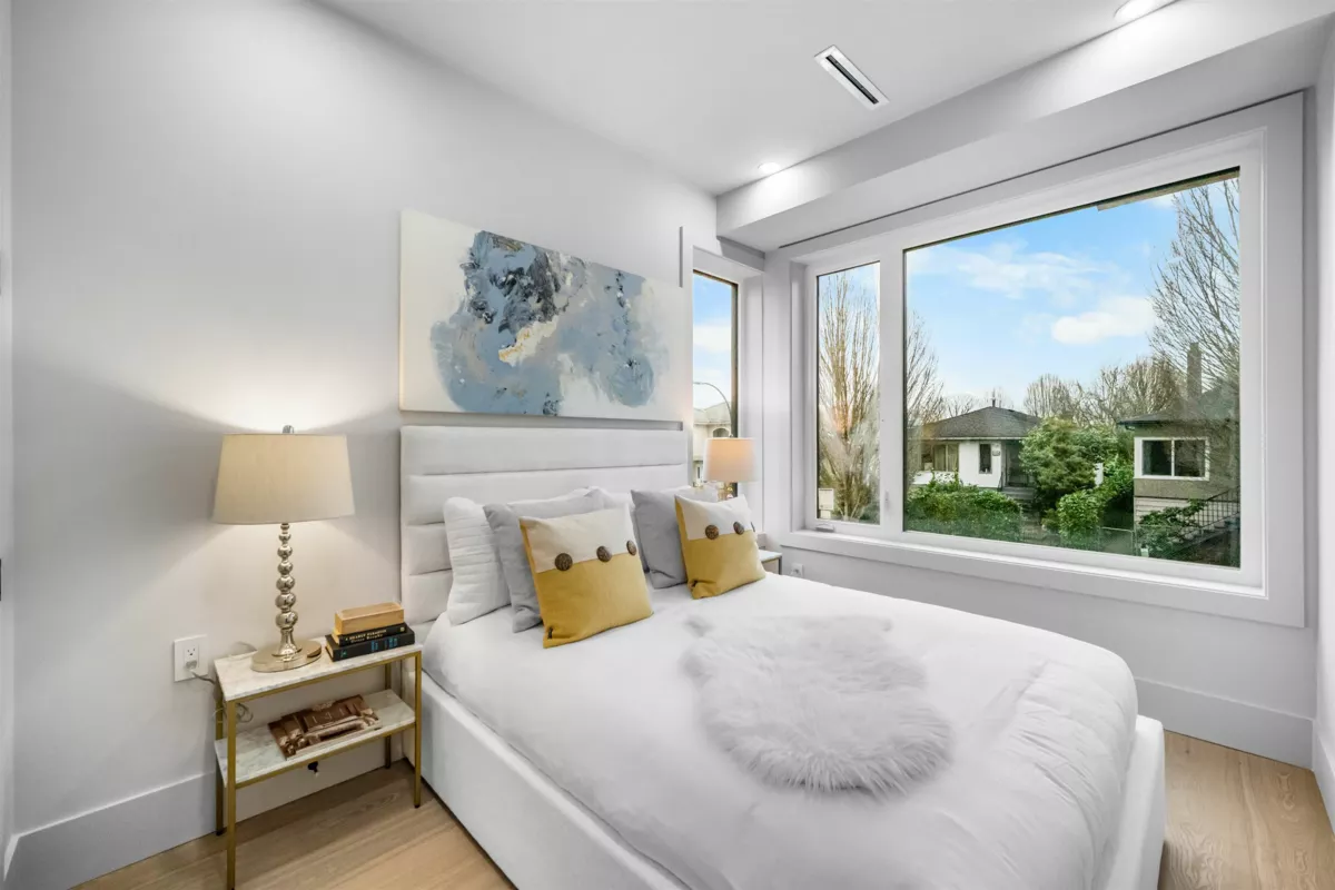 Breakfast Nook Photo of 1 5023 Ross Street, Vancouver, BC