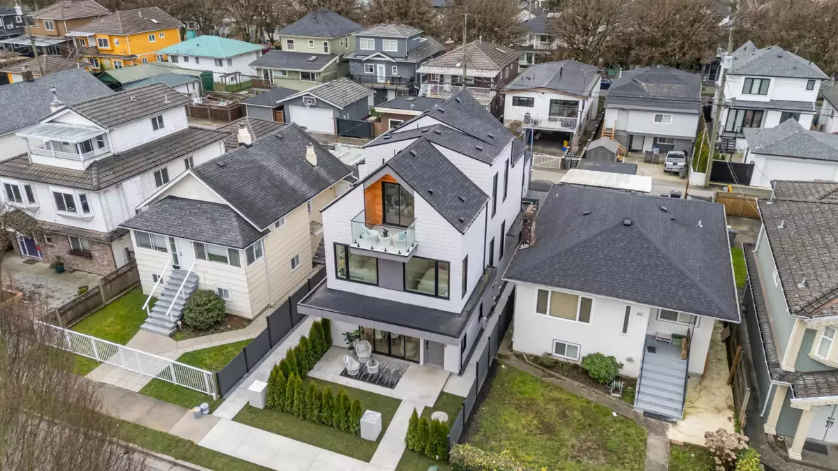 Exterior Rear Photo of 1 5023 Ross Street, Vancouver, BC