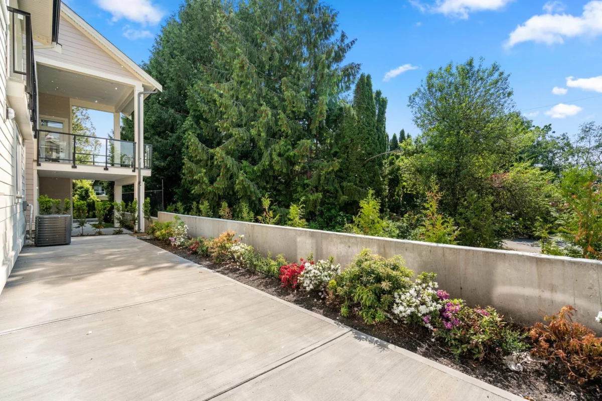 Neighborhood Park Photo Near 20 4217 Old Clayburn Road, Abbotsford, BC