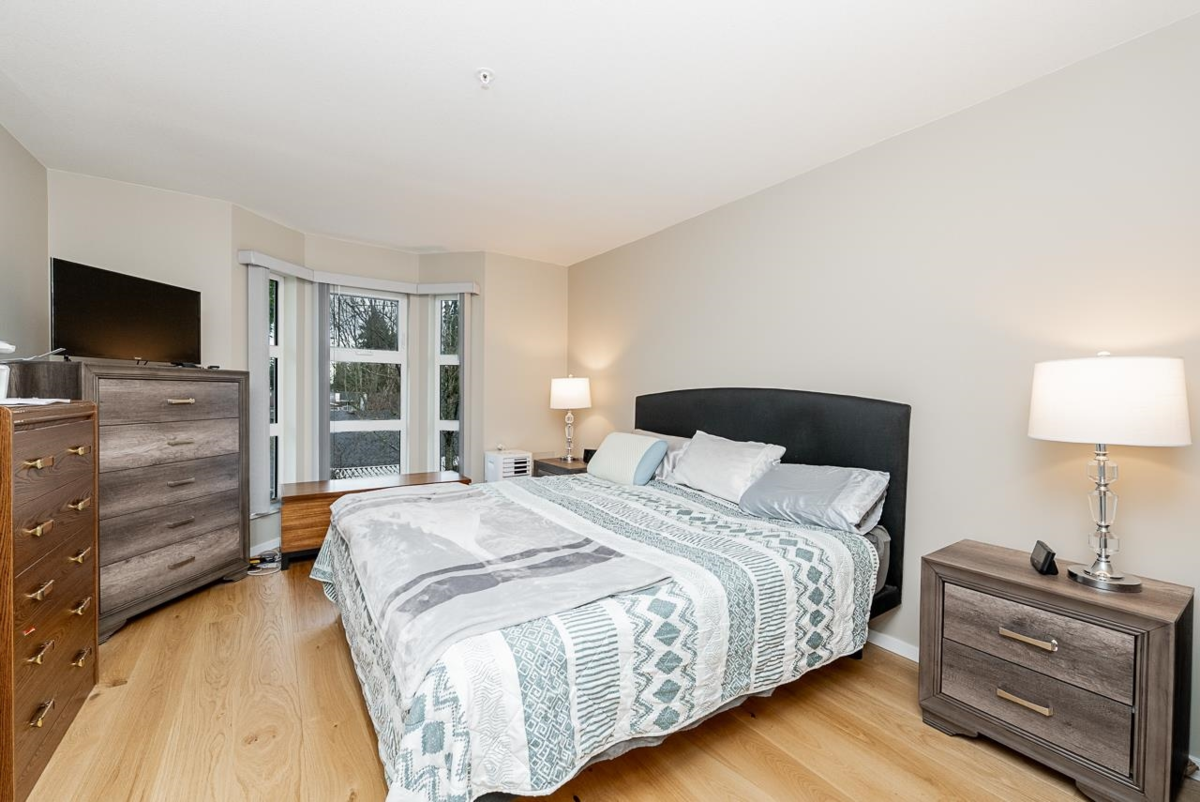 Basement Recreation Room Photo of 302 13911 70 Avenue, Surrey, BC