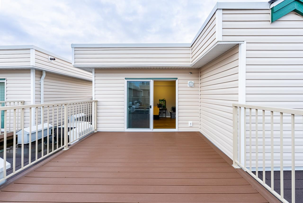 Garden / Landscaping Photo of 302 13911 70 Avenue, Surrey, BC