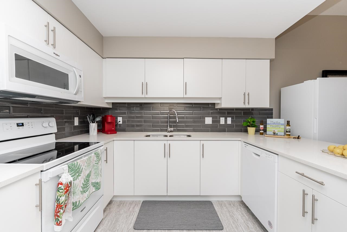 Pantry Photo of 302 13911 70 Avenue, Surrey, BC