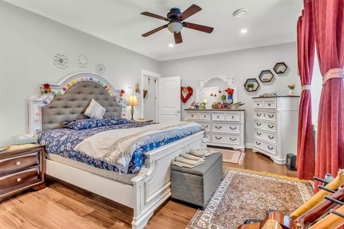 Backyard Photo of 13884 89a Avenue, Surrey, BC