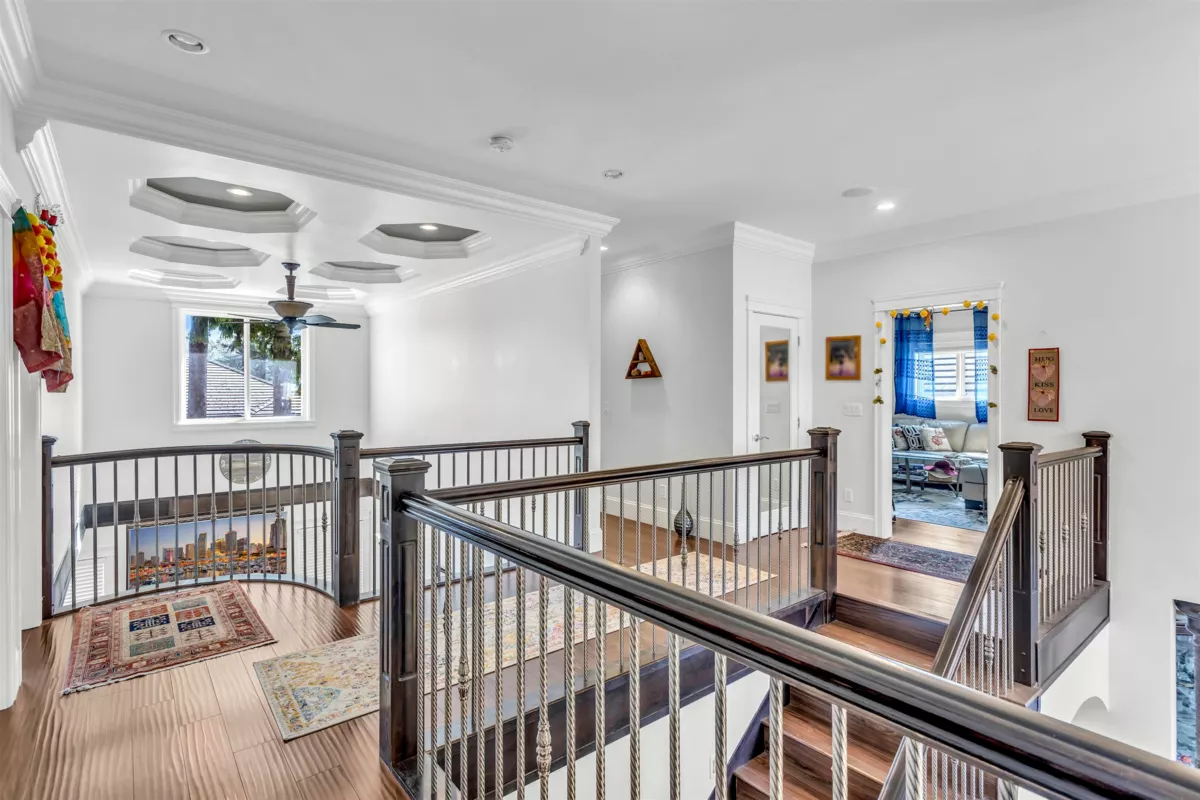 Powder Room Photo of 13884 89a Avenue, Surrey, BC