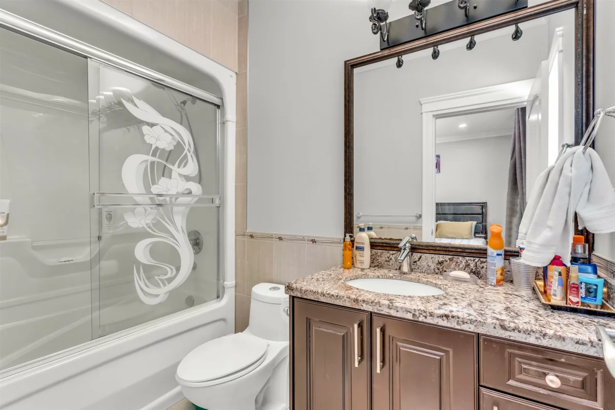 Staircase Photo of 13884 89a Avenue, Surrey, BC