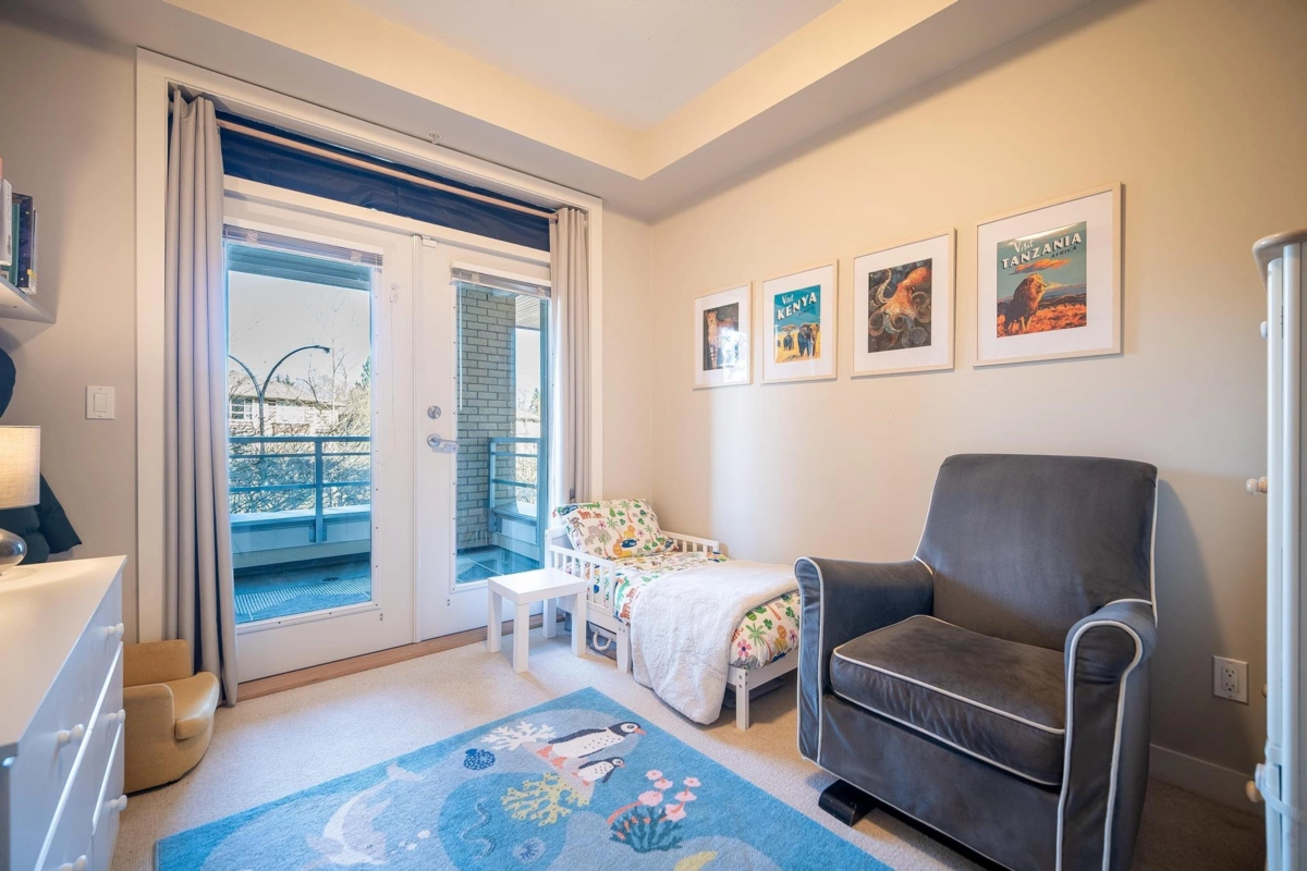 Basement Recreation Room Photo of 201 15428 31 Avenue, Surrey, BC