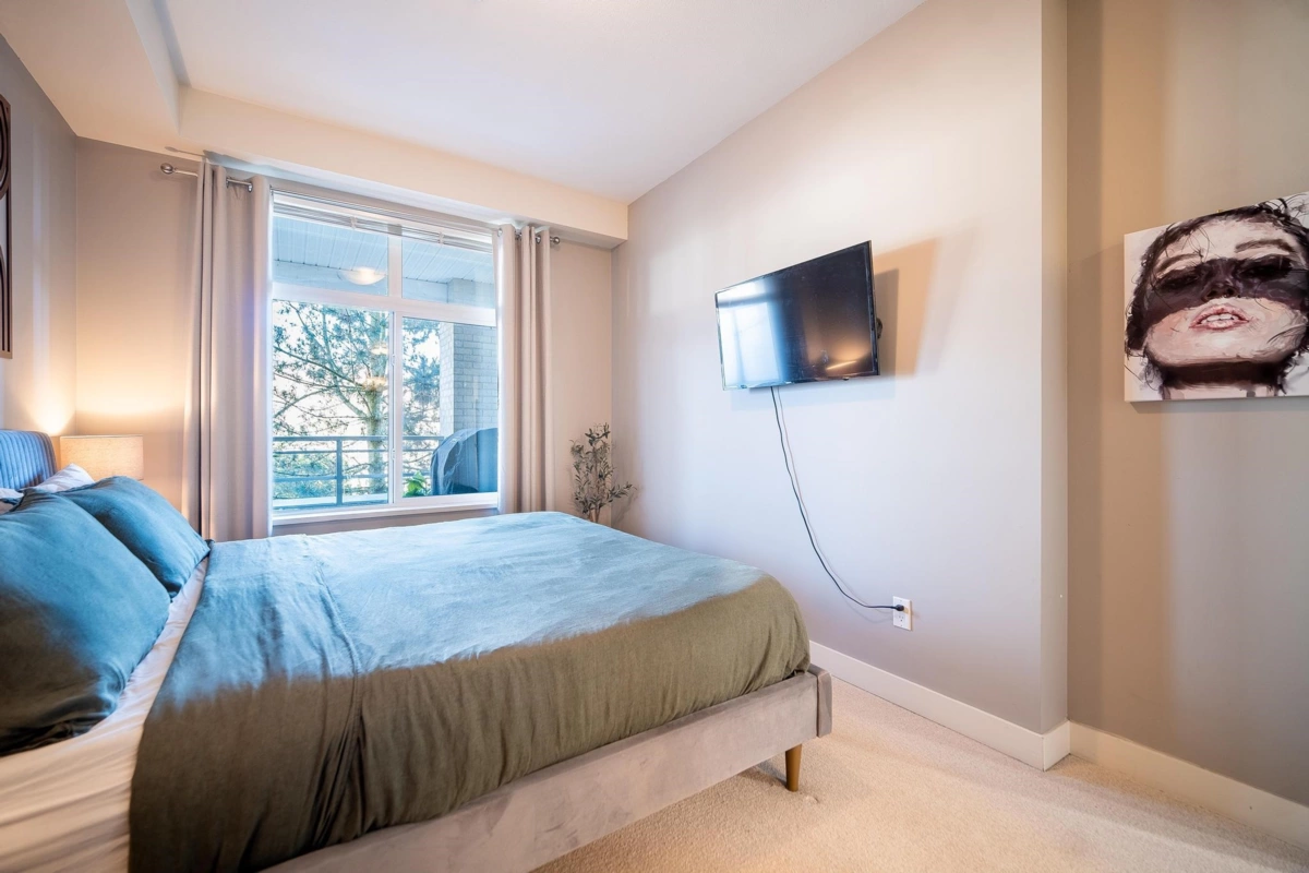 Guest Bathroom Photo of 201 15428 31 Avenue, Surrey, BC