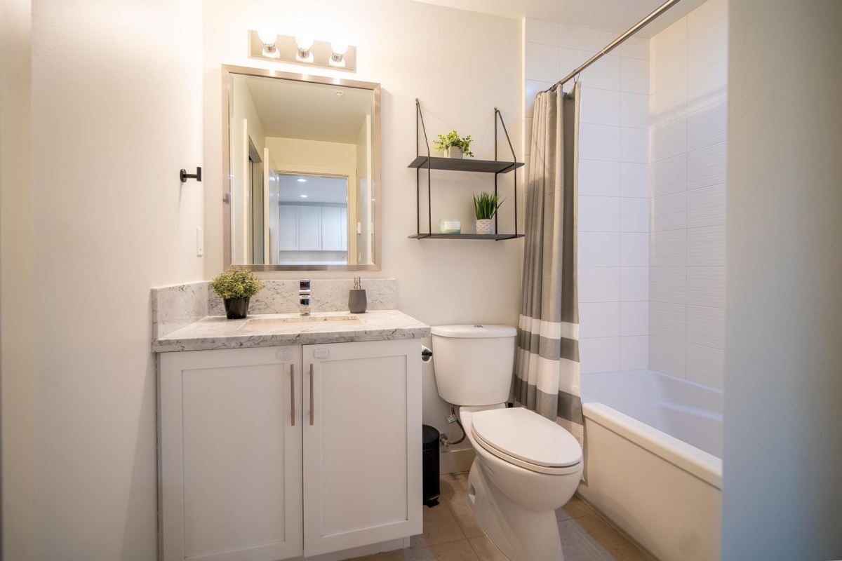 Office / Den Photo of 201 15428 31 Avenue, Surrey, BC