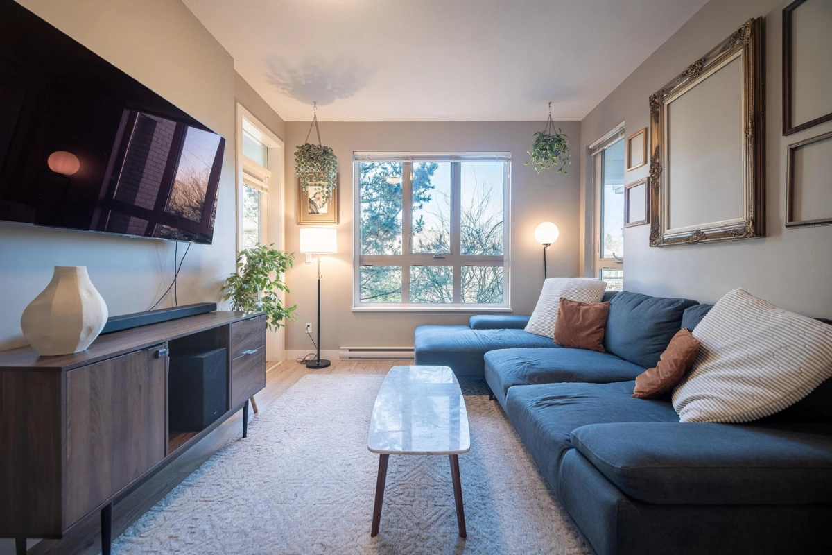 Primary Bathroom Photo of 201 15428 31 Avenue, Surrey, BC