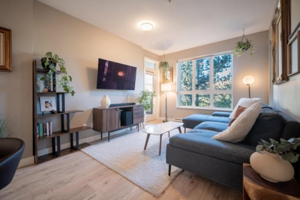 Breakfast Nook Photo of 201 15428 31 Avenue, Surrey, BC
