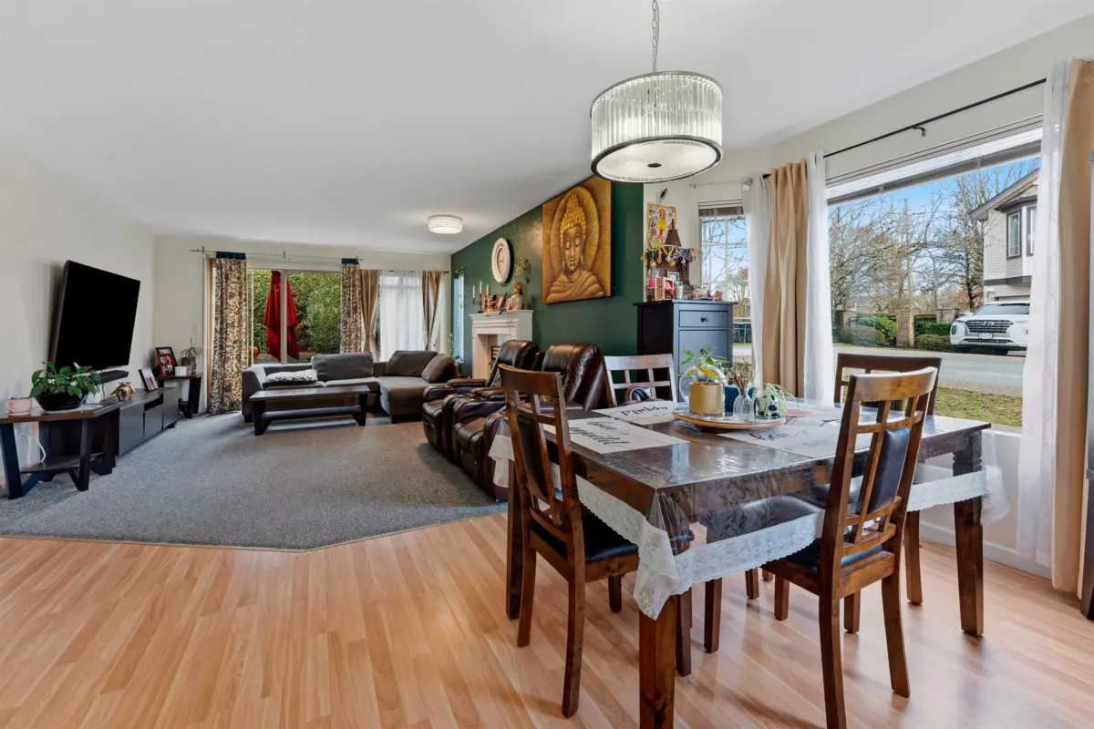 Breakfast Nook Photo of 51 15840 84 Avenue, Surrey, BC