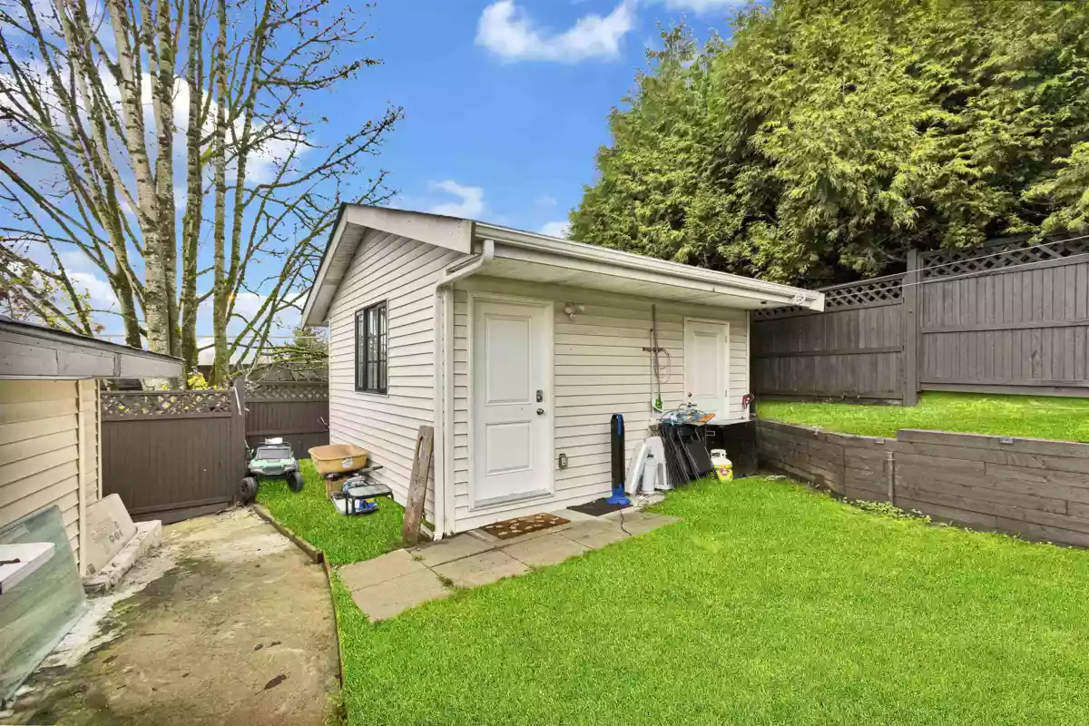 Backyard Photo of 12943 112 Avenue, Surrey, BC