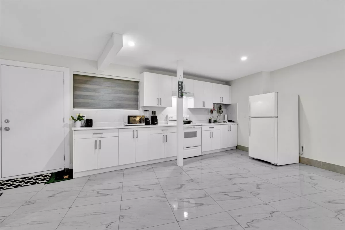 Dining Area Photo of 12943 112 Avenue, Surrey, BC