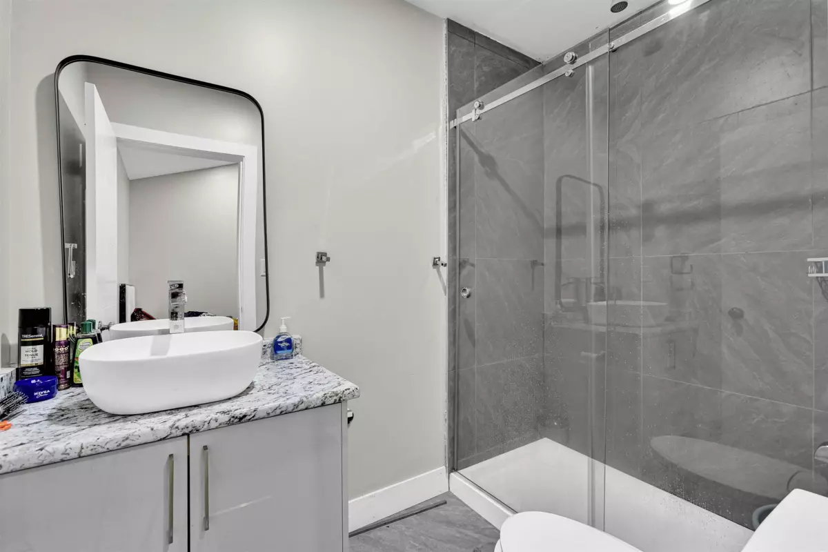 Mudroom Photo of 12943 112 Avenue, Surrey, BC