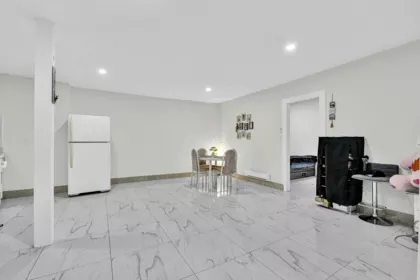 Kitchen Island Photo of 12943 112 Avenue, Surrey, BC