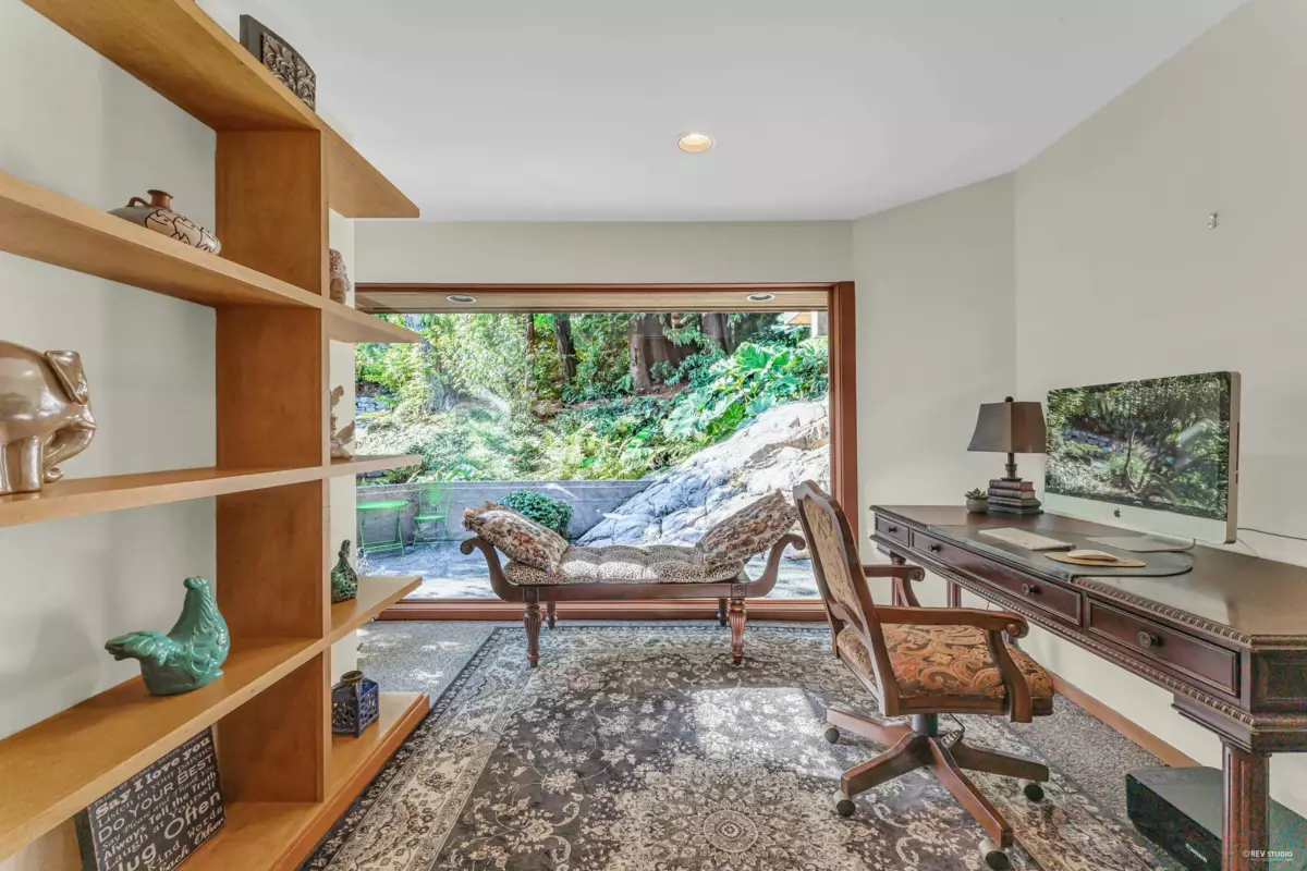 Bedroom 3 Photo of 4651 Marine Drive, West Vancouver, BC