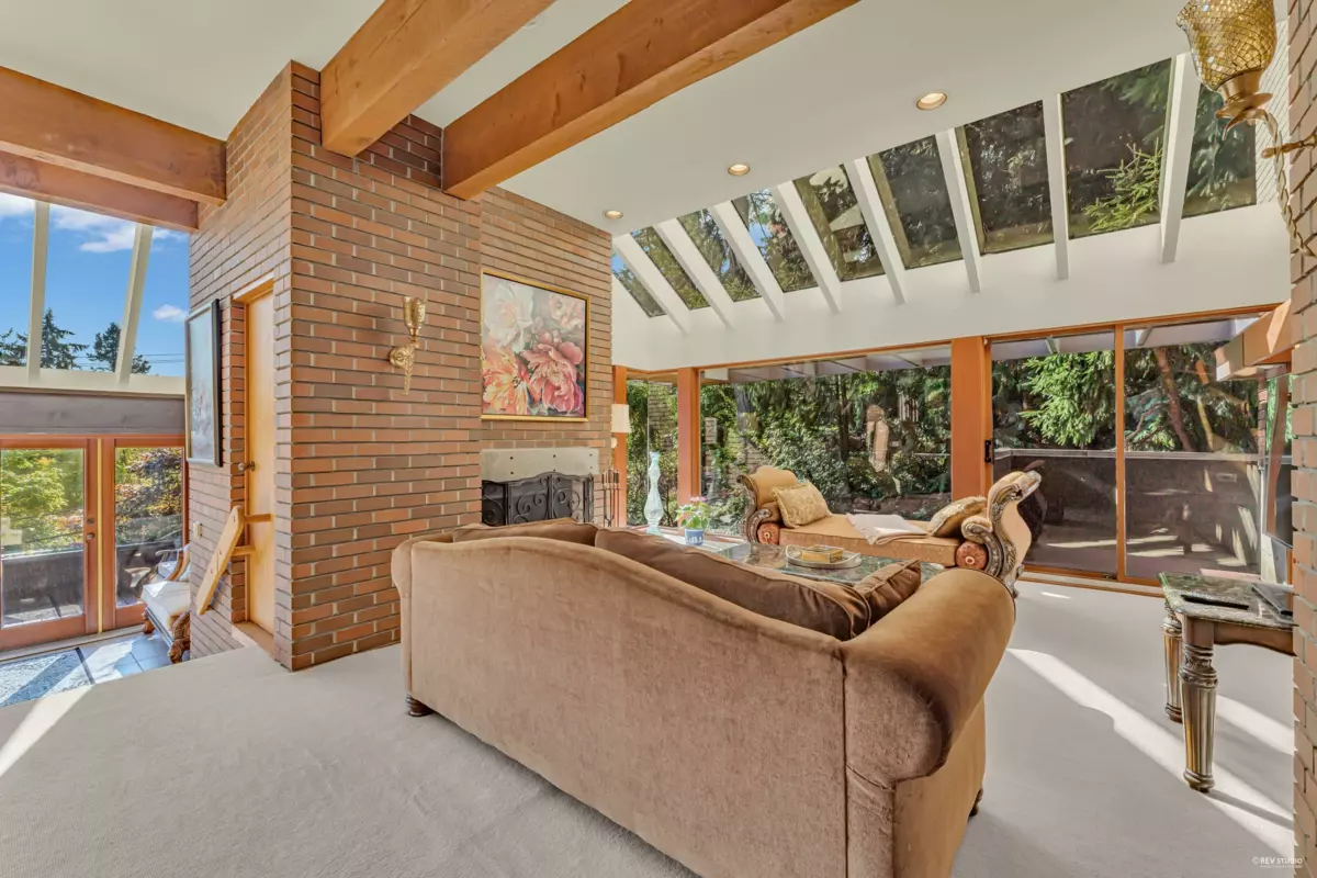 Garage Interior Photo of 4651 Marine Drive, West Vancouver, BC