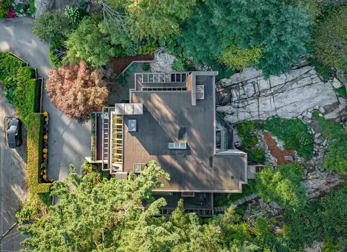 Playground / Recreational Area Near 4651 Marine Drive, West Vancouver, BC