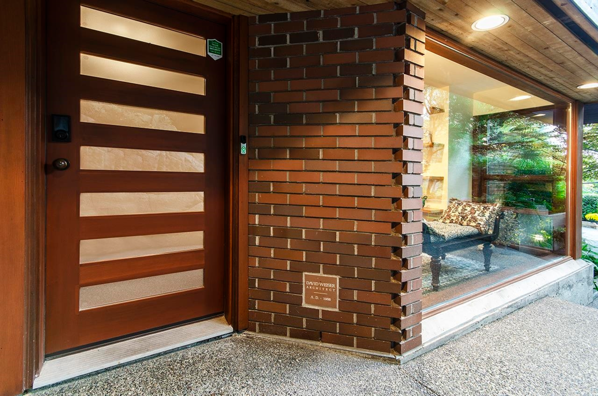 Walk-In Closet Photo of 4651 Marine Drive, West Vancouver, BC