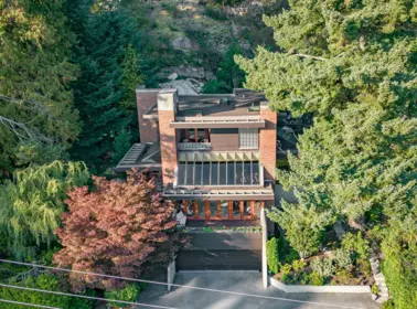 Fitness Center Photo Near 4651 Marine Drive, West Vancouver, BC