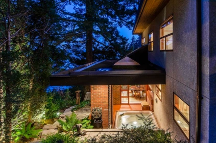 Outdoor Kitchen Photo of 4651 Marine Drive, West Vancouver, BC