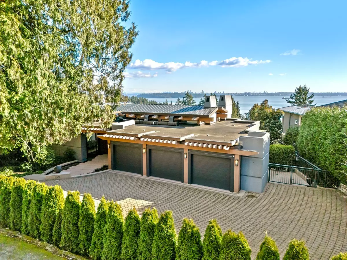 Aerial View of 3370 Craigend Road, West Vancouver, BC