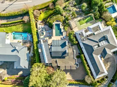 Swimming Pool Photo of 3370 Craigend Road, West Vancouver, BC