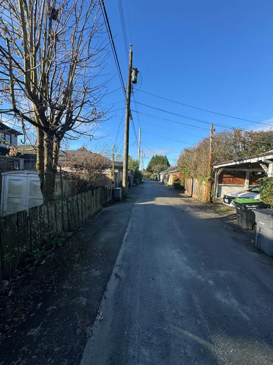 Dining Area Photo of 4653 W 8th Avenue, Vancouver, BC