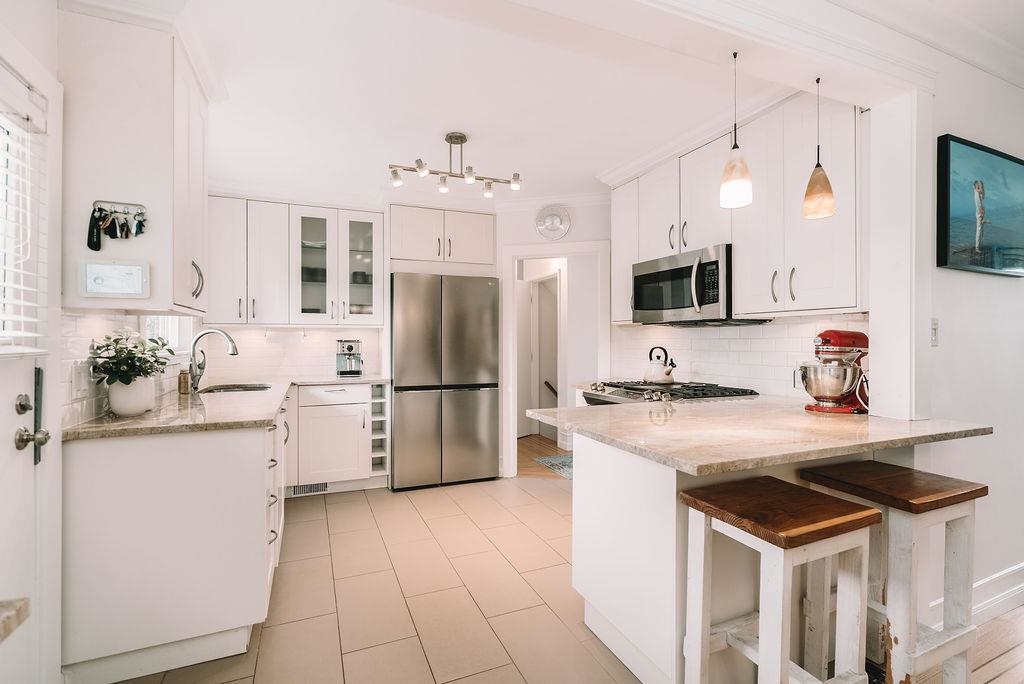 Breakfast Nook Photo of 816 Ladner Street, New Westminster, BC