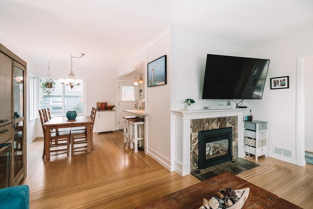 Dining Area Photo of 816 Ladner Street, New Westminster, BC