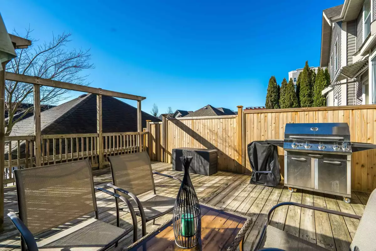 Outdoor Kitchen Photo of 20854 72 Avenue, Langley, BC